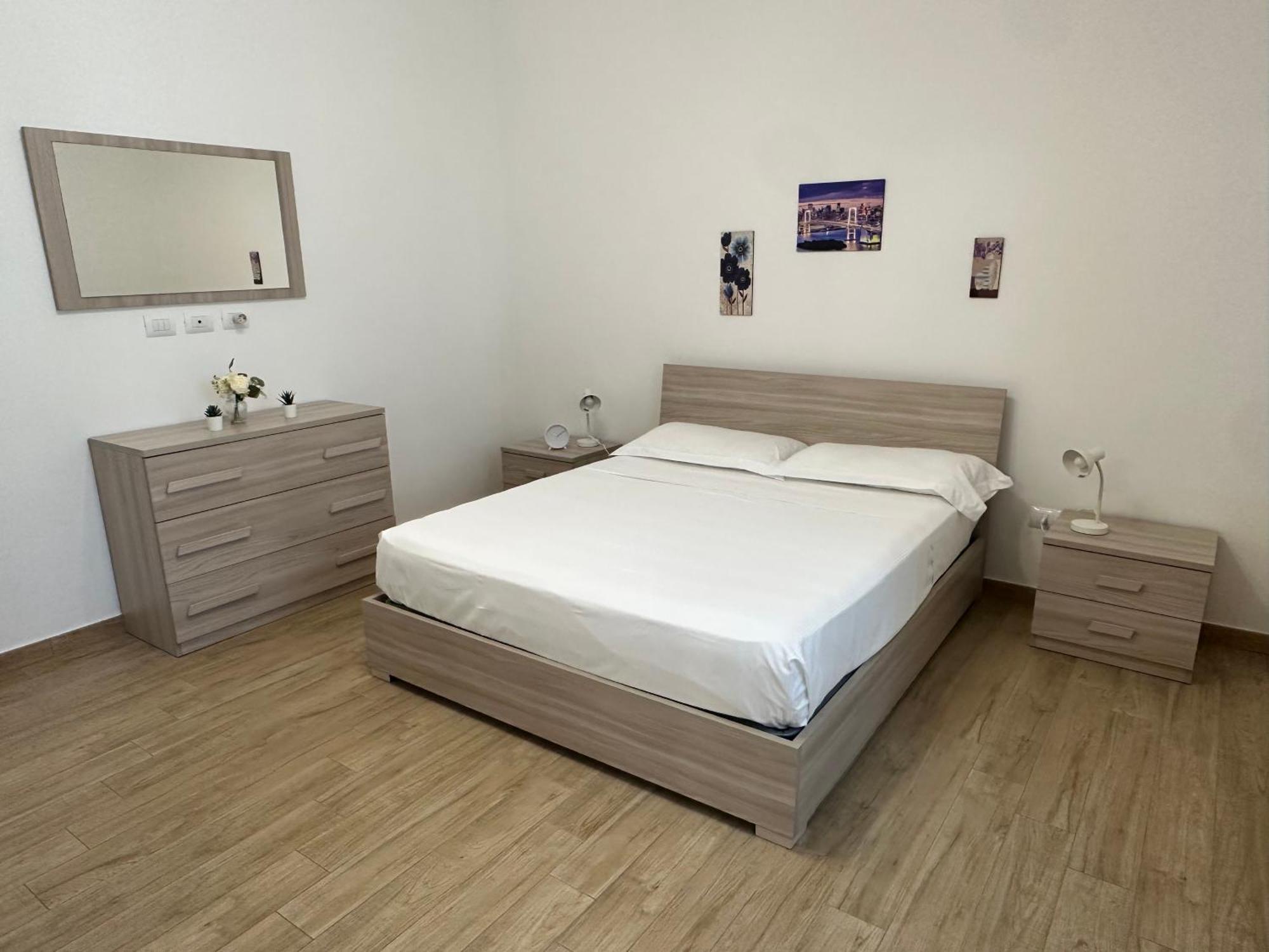Toi Apartments Brindisi Bagian luar foto