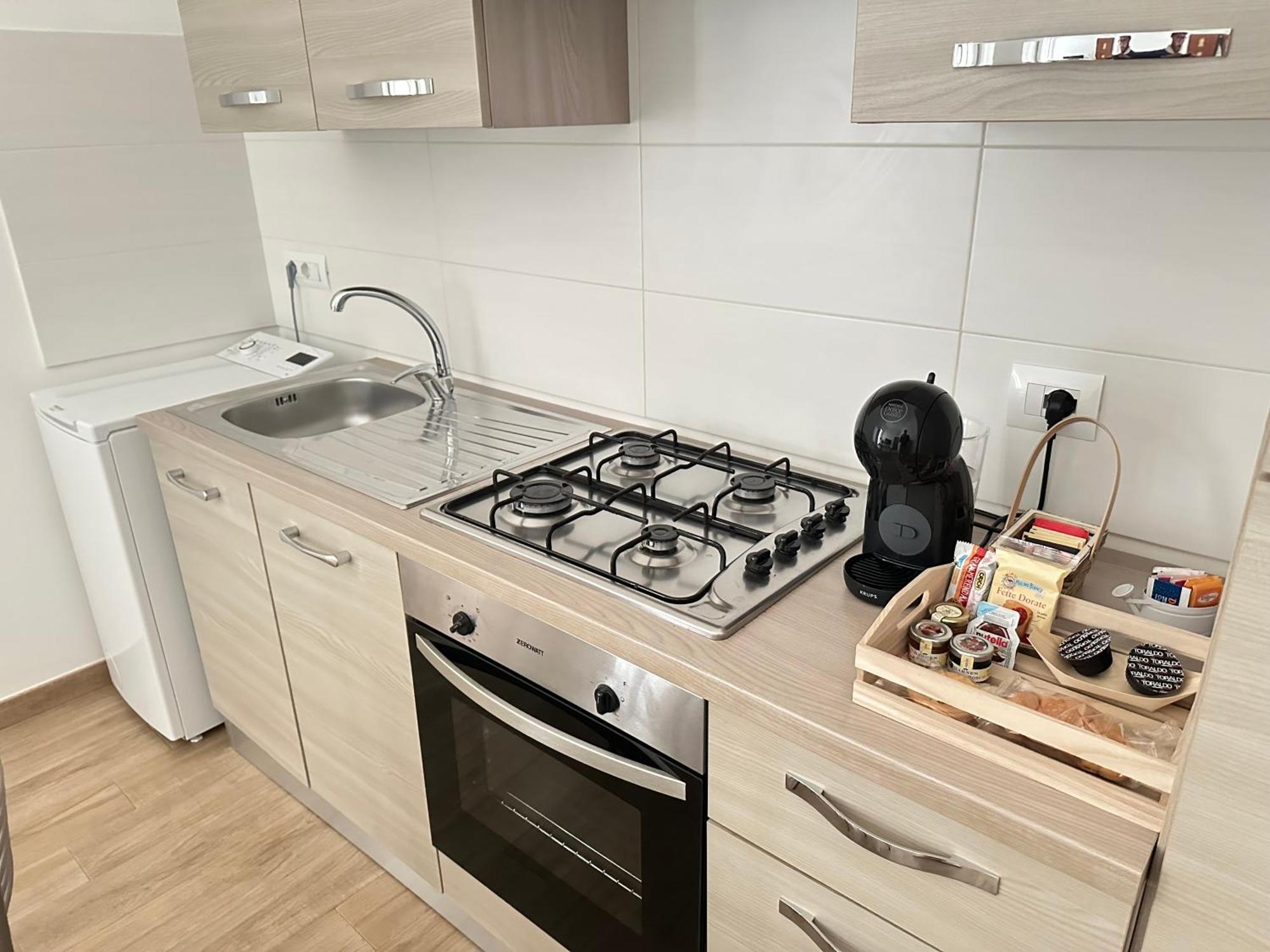 Toi Apartments Brindisi Bagian luar foto